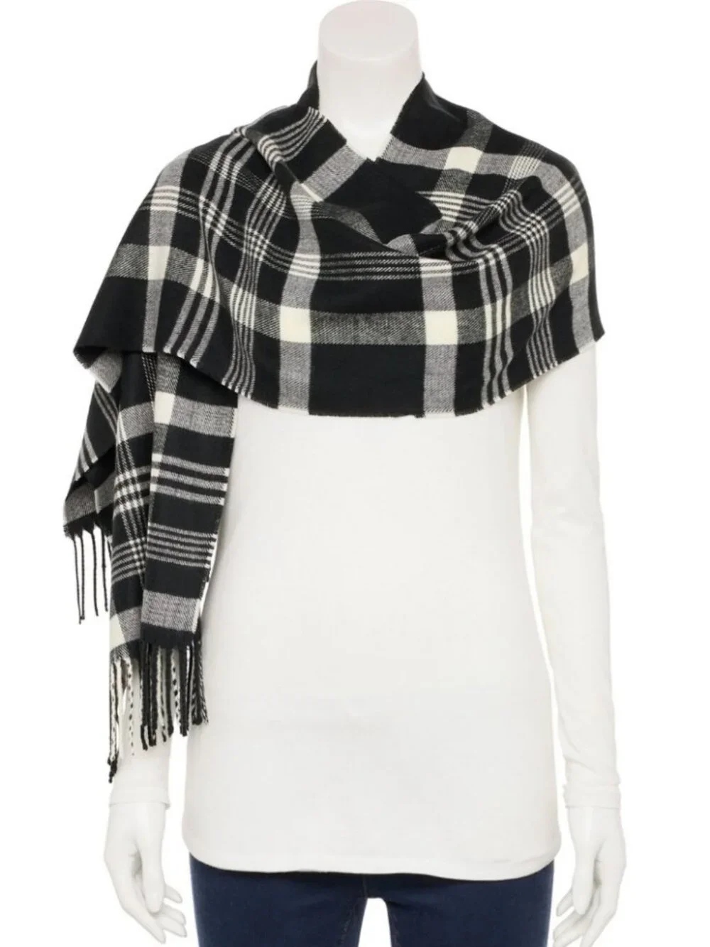 Women's Softer than Cashmere Black Plaid Scarf  NWT